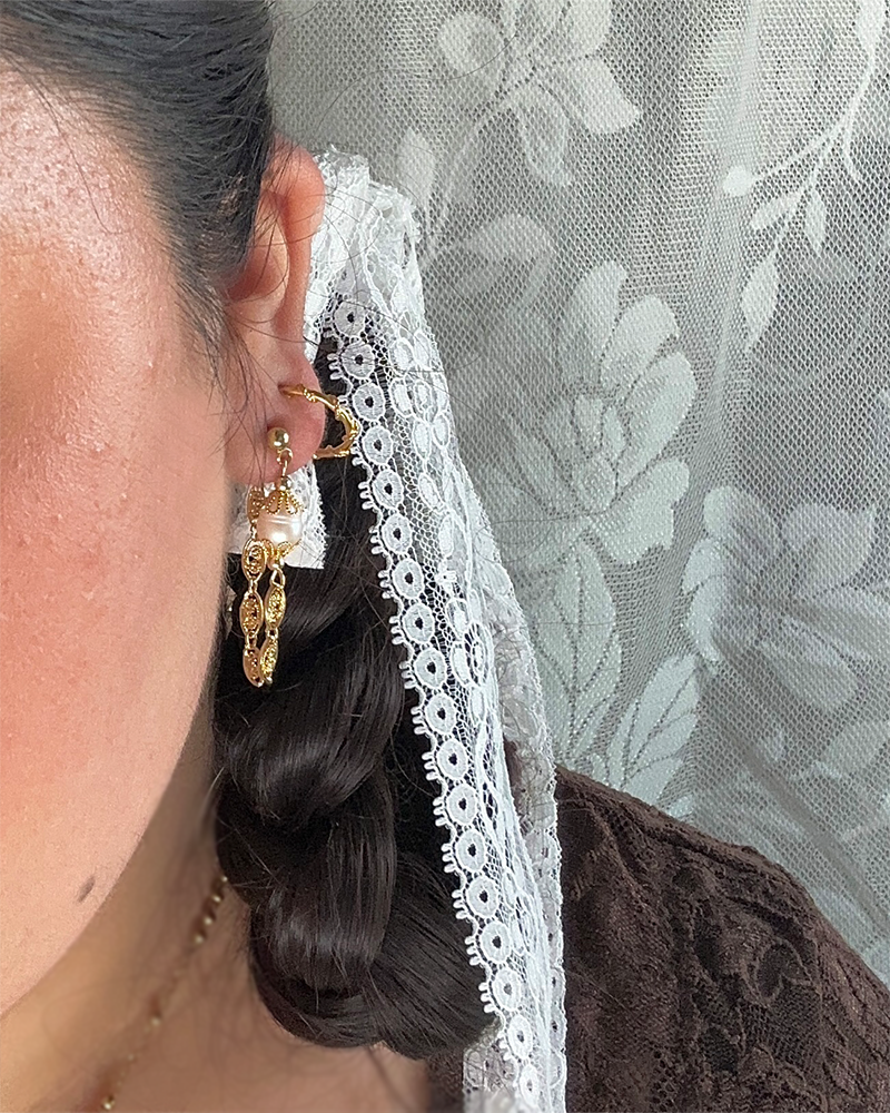 Perla Chain Earrings